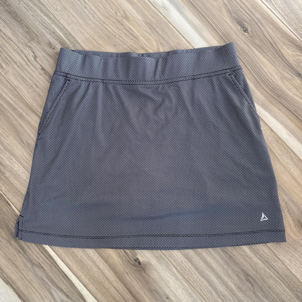 Bermuda Sands Women's Small Shelly Black Skort Gorpcore Performance Golf Outdoor